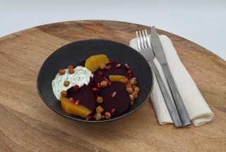 Gebackene Rote Bete mit knusprigen Kichererbsen