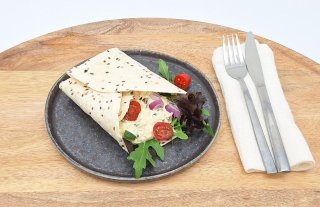Wraps mit Hüttenkäse-Gurken-Füllung