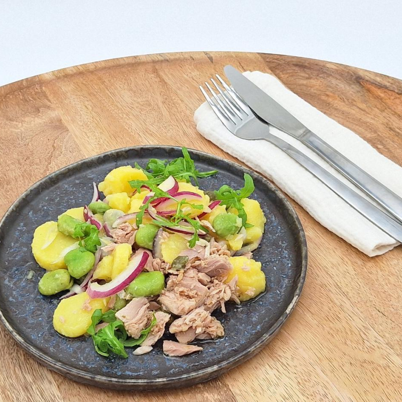 Kartoffelsalat mit Thunfisch und Bohnen