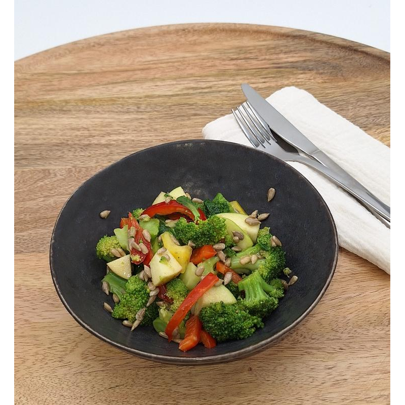 Brokkoli-Paprika-Salat